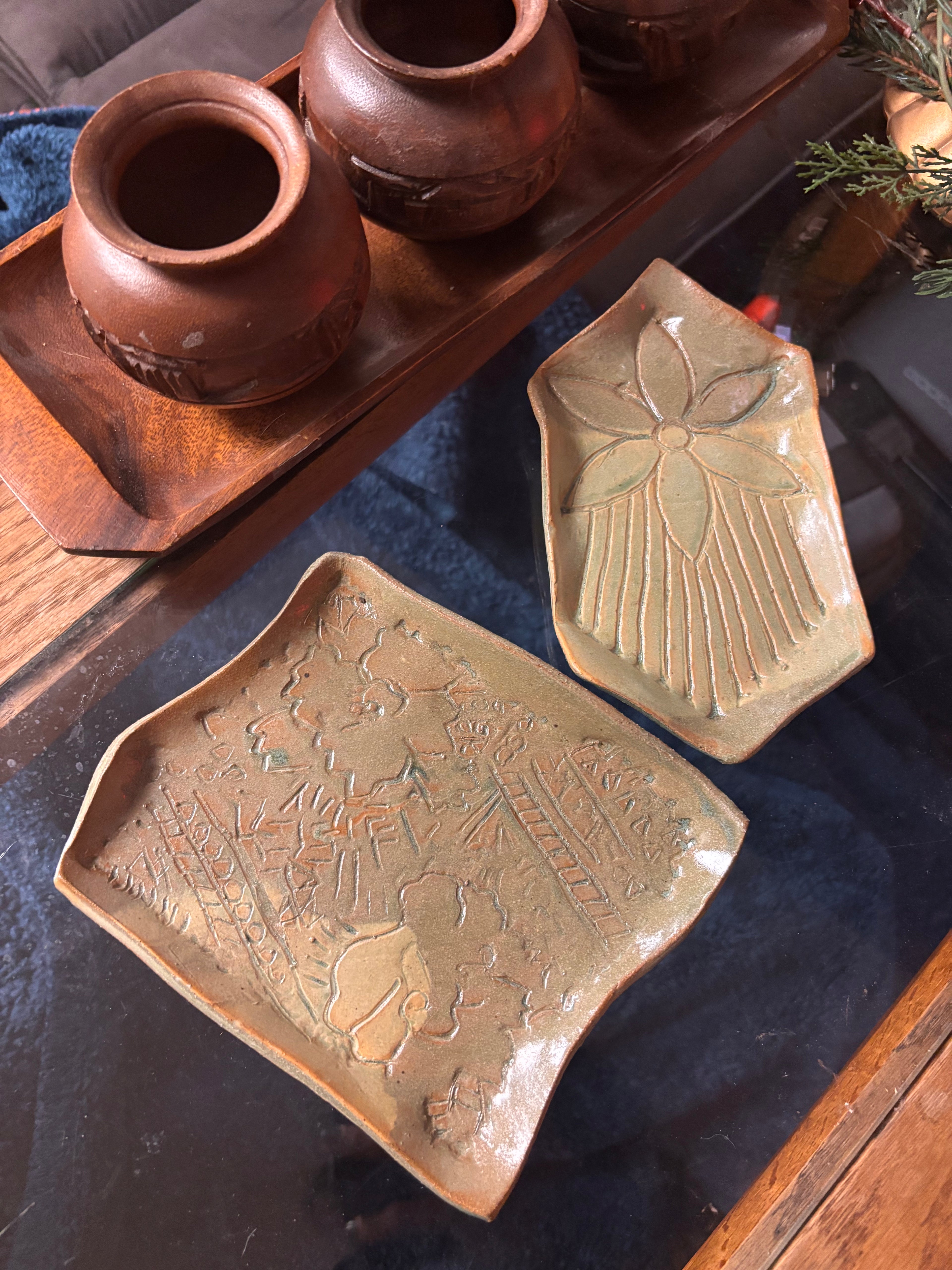 Sushi plate and decorative dish