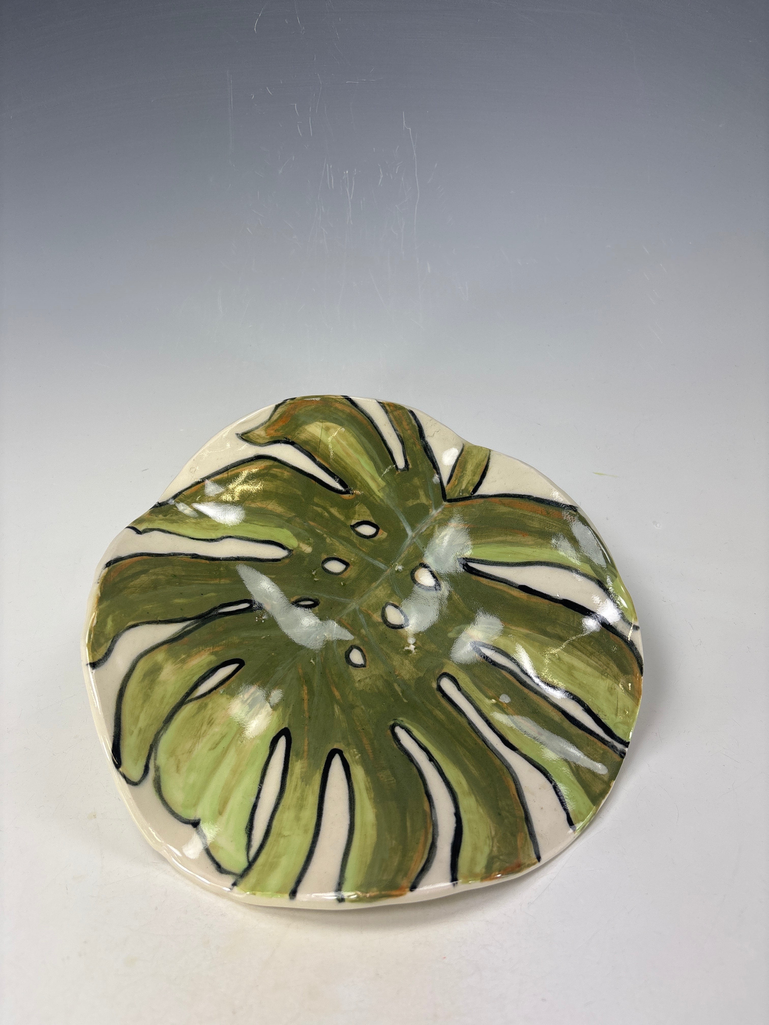 Monstera wavy bowl