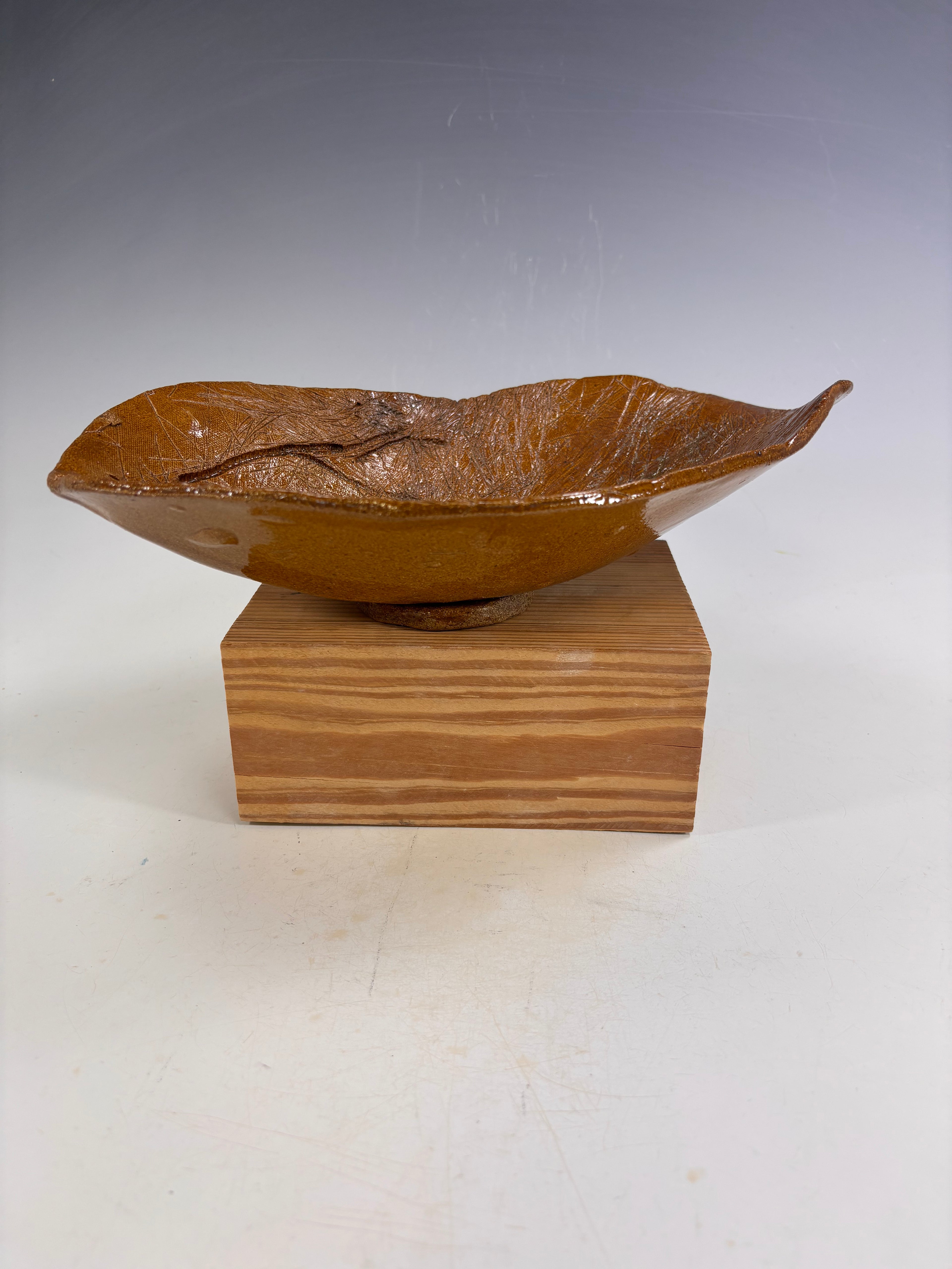 Serving bowl